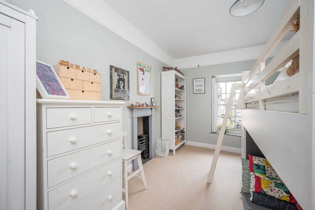 Bedroom- click for photo gallery